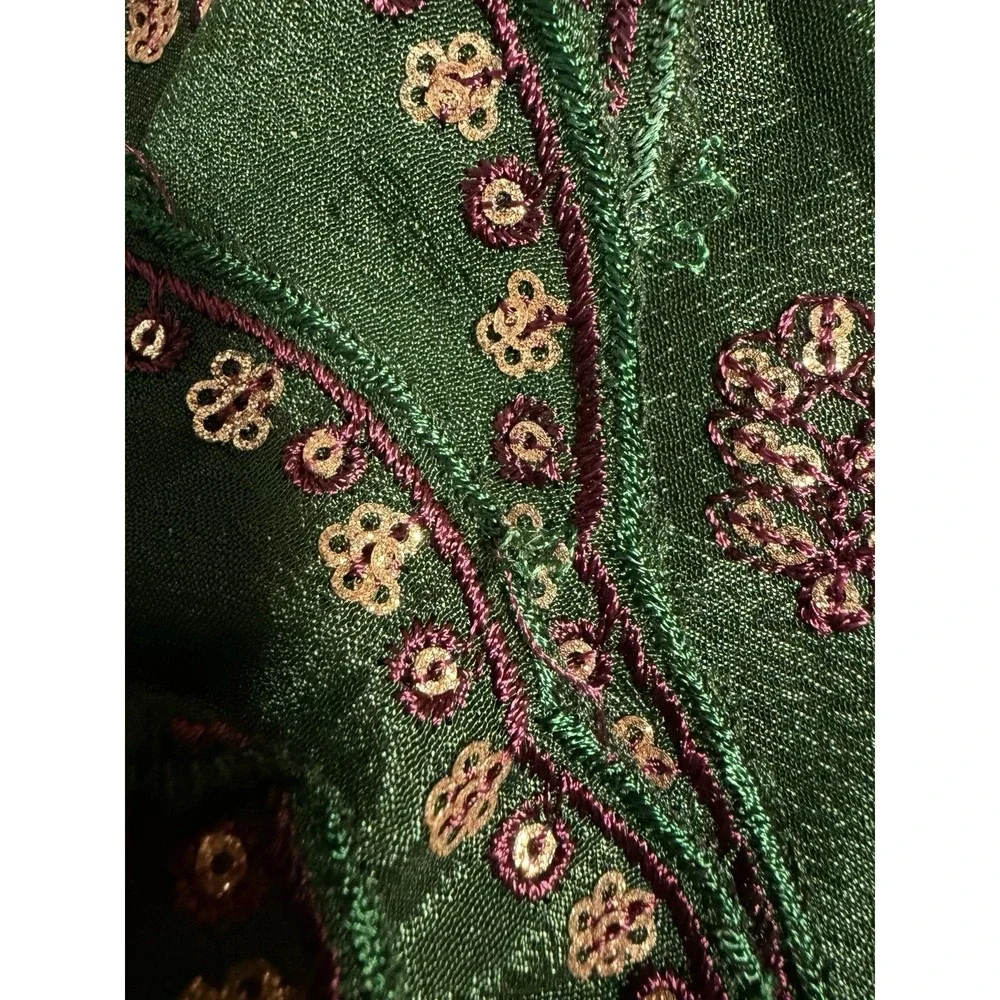 Emerald Green Chiffon Dupatta - Delicate Buti Embroidery & Intricate Border